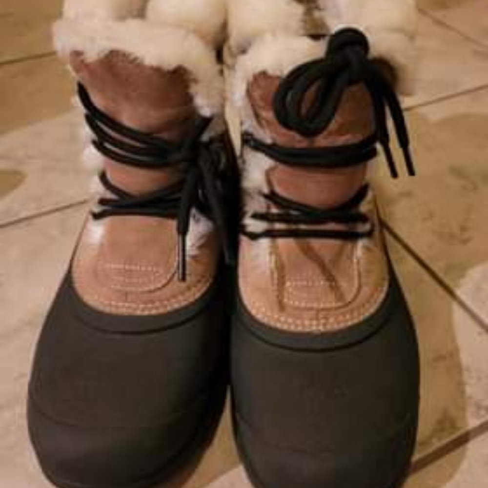 COPY - Sorel winter boots!